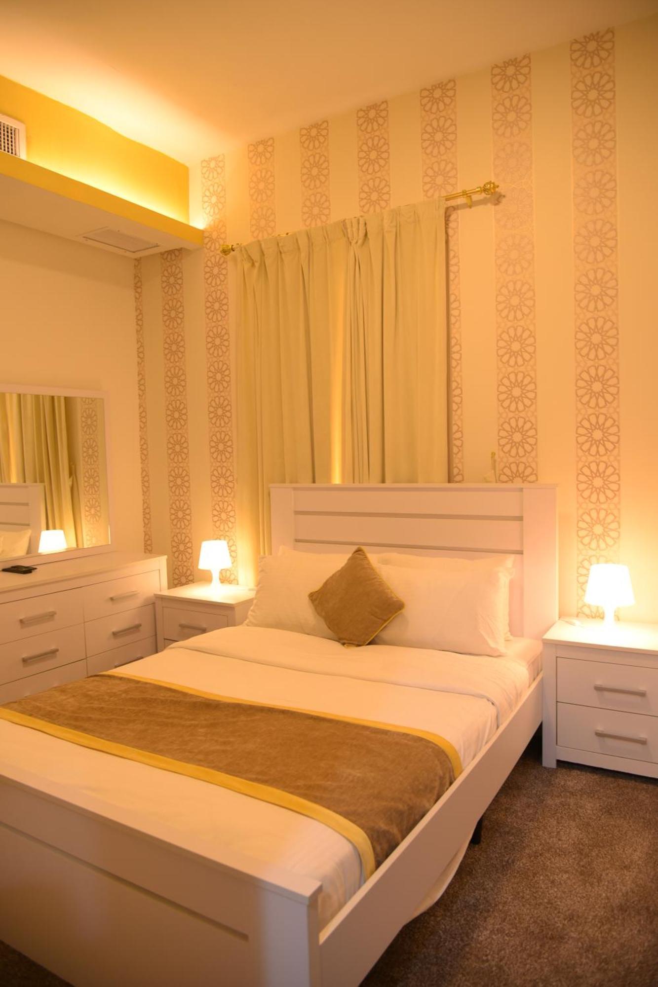 Dahlia Hotel Apartment Riggae Кувейт Экстерьер фото