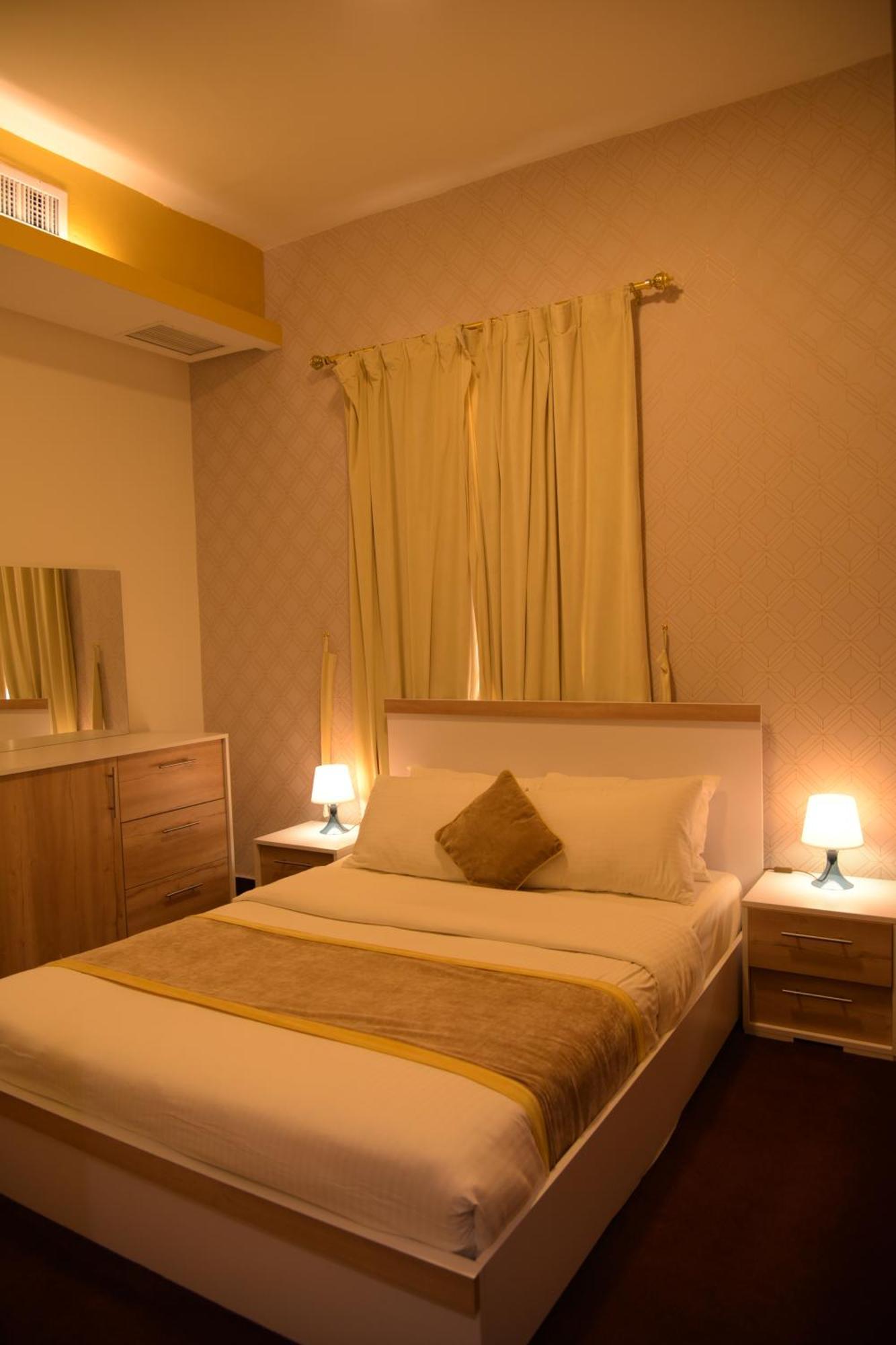 Dahlia Hotel Apartment Riggae Кувейт Экстерьер фото